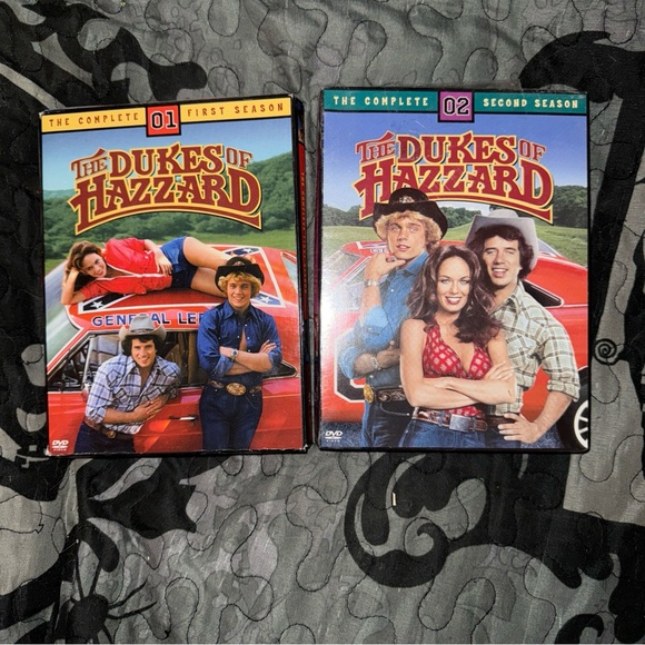 THE DUKES OF HAZZARD SEASONS 1-2 (DVD Disc Box Set) Season 2 SEALED - Picture 1 of 6